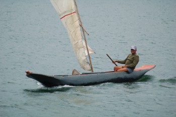 Dug-out canoe in Camamu, Bahia (The top of the lee-board is just visible)